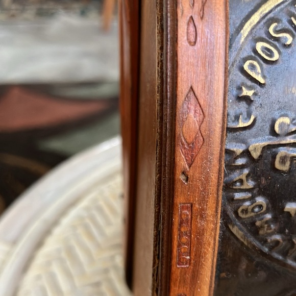 VINTAGE WOOD PURSE BAMBOO WRAPPED HANDLES BRASS SLIDE LATCH and HINGED 1960’s - Picture 6 of 17